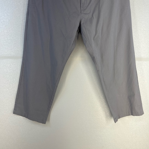 NWT Amazon Essentials Men's Classic-Fit Casual Stretch Chino Pant 44W X 28L - Picture 7 of 17